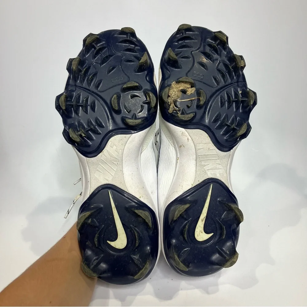 Nike hyperdiamond 4 Pro MCS softball cleats white women's‎ size 9.5 athletic